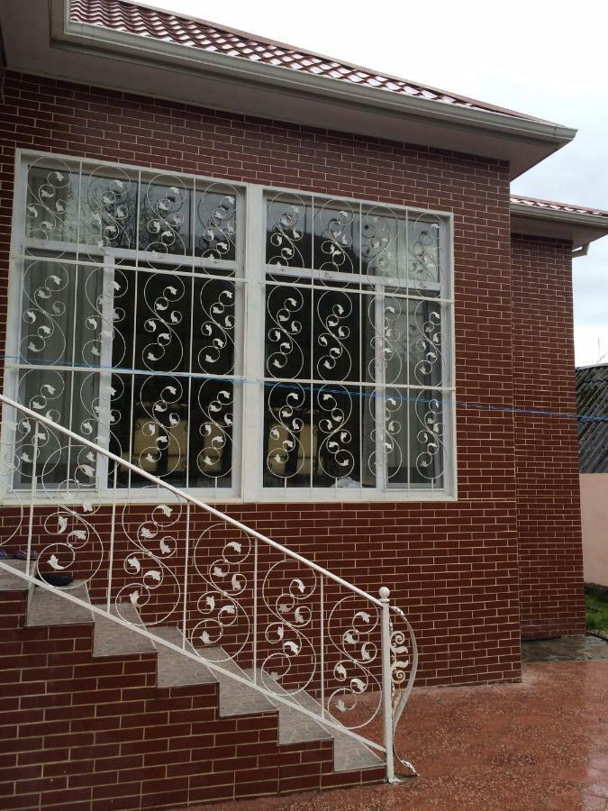 Raffles Garden Villa غابالا المظهر الخارجي الصورة